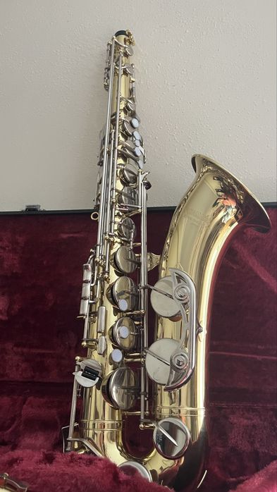 Saxafone tenor Yamaha YT25 novo