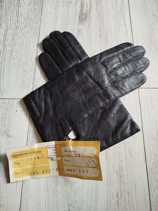 Rękawiczki z naturalnej skóry PRL  1975 r - nowe- gratka!