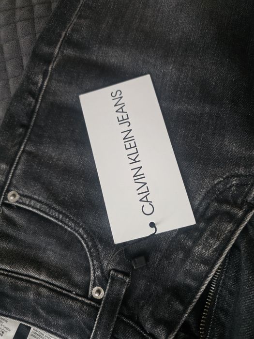 Spodnie Calvin Klein Jeans 
Pre-owned Jeansy Skinny Fit
Pre-owned Jeansy Skinny Fit