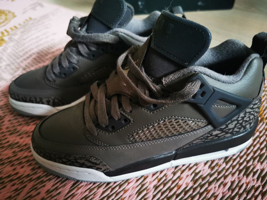 Buty Jordan 4 szare