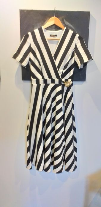 Sukienka elegancka butik s 36r