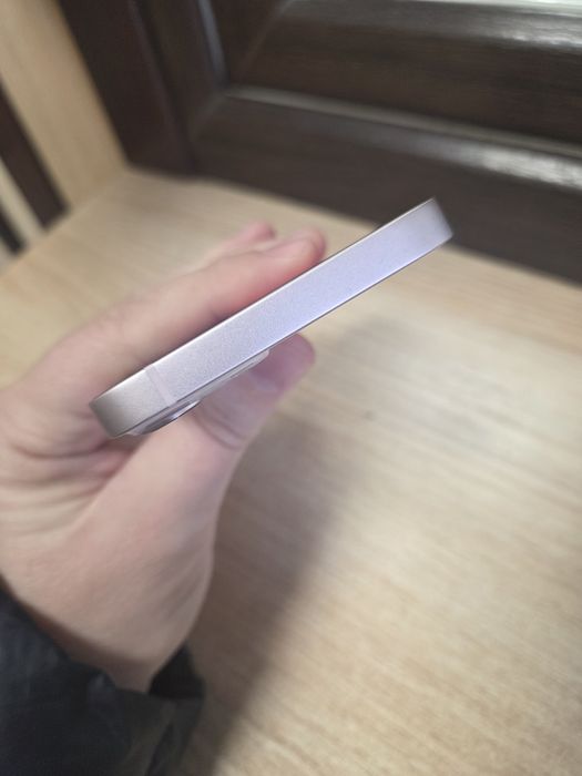 Телефон Iphone 13 128gb