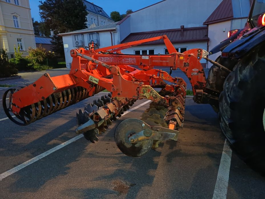 Kuhn Optimer 300 2004