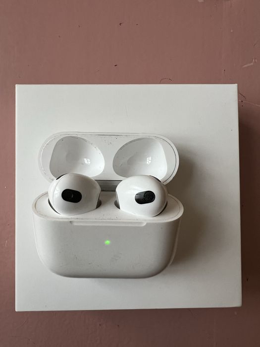 Продам навушники Apple AirPods