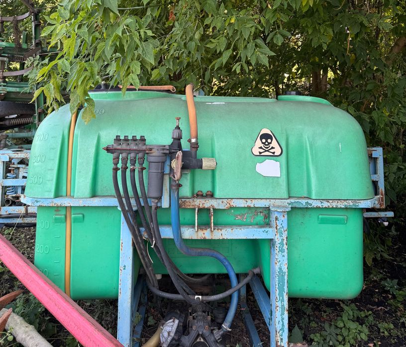 Обприскувач навісний