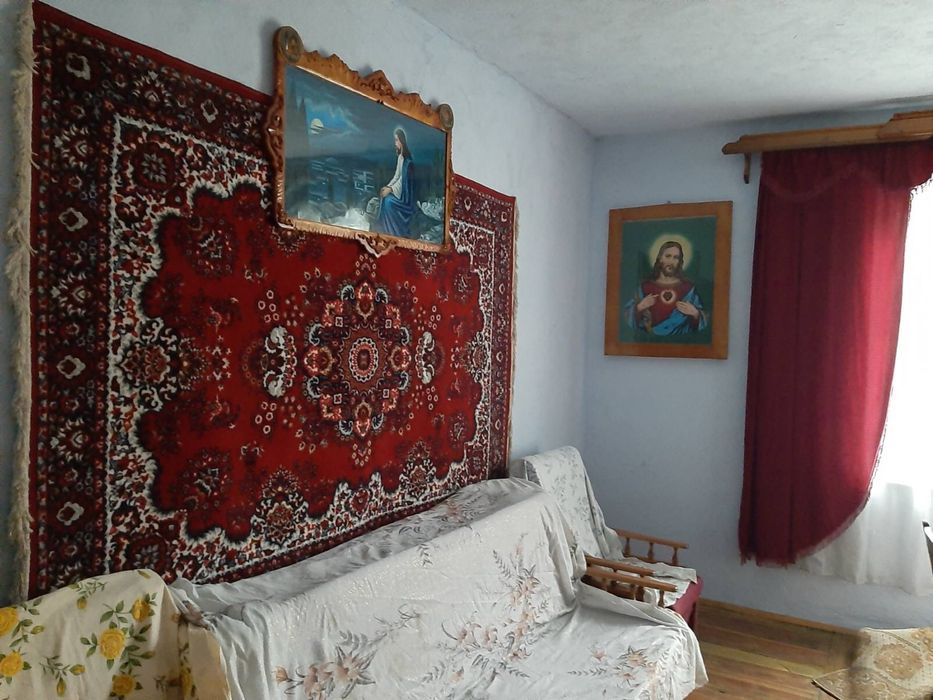 Продаж будинку у селі Утіховичі