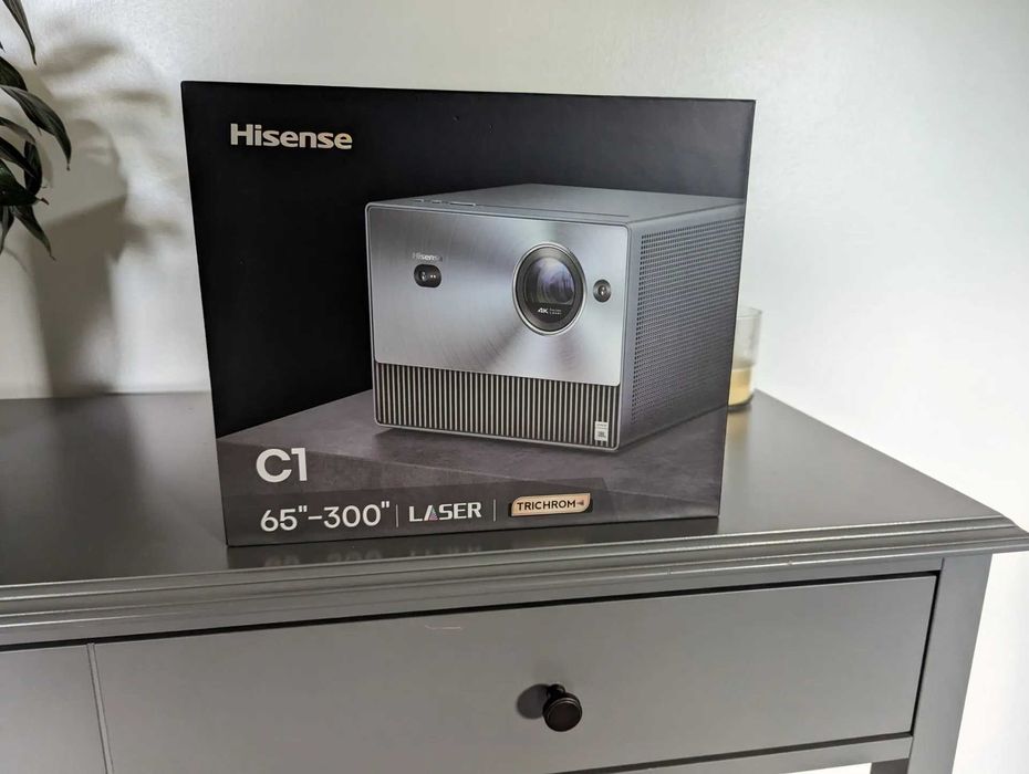 Projetor a laser 4K Hisense C1 como novo garantia até 01/2028