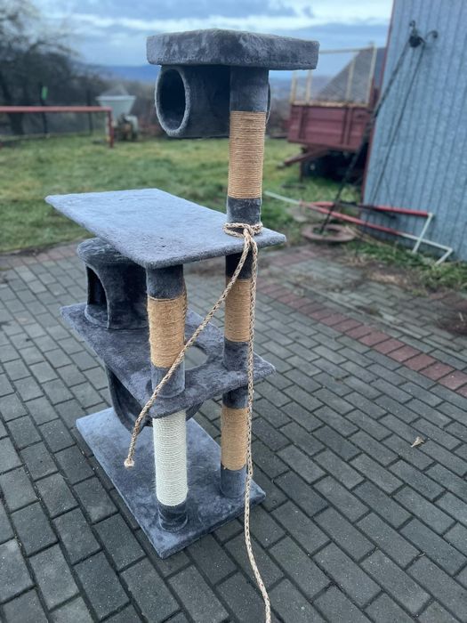 Drapak / domek dla kota