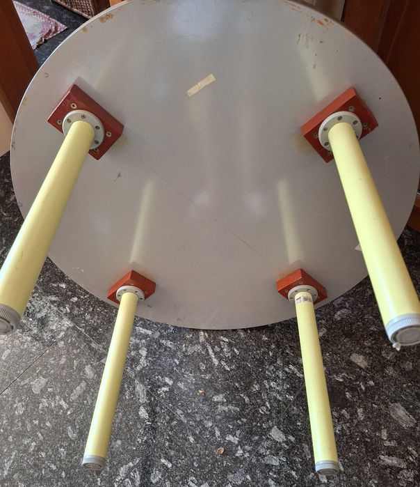 Mesa de Madeira para Criança