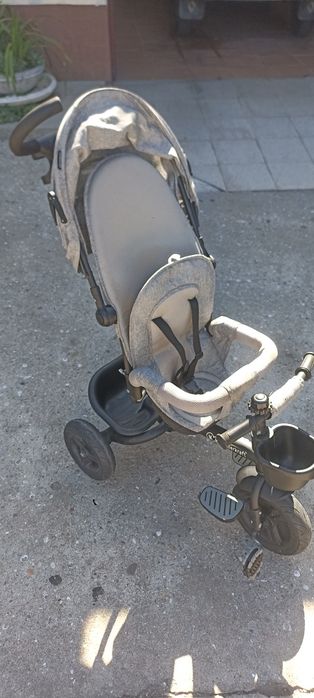 Triciclo em bom estado