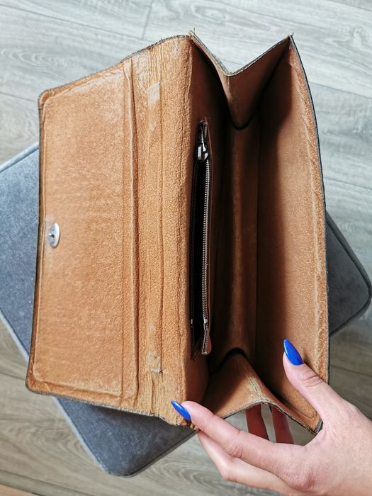 Skórzana torebka na łańcuszku