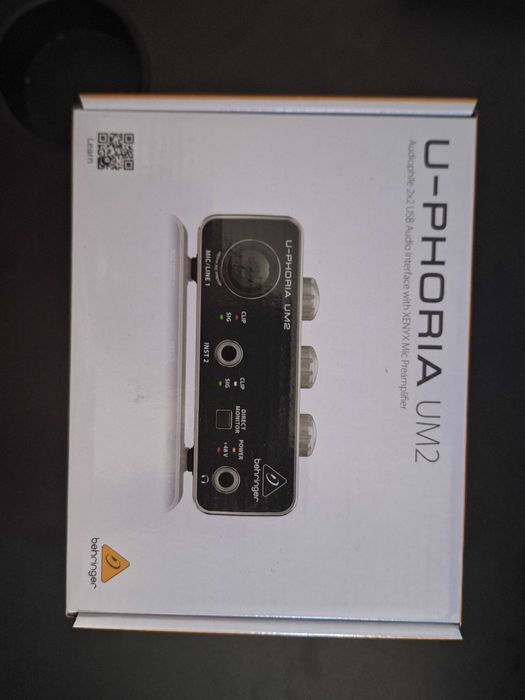 Behringer U-Phoria UM2
