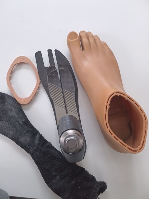 Стопа права для протеза.