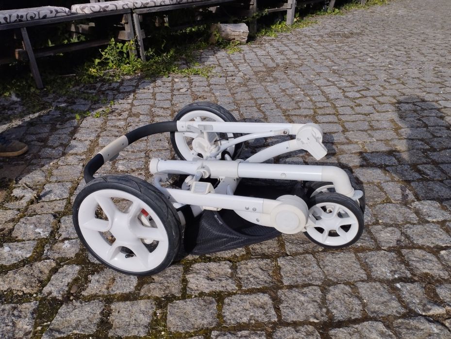 Quinny Mood: Carrinho e Alcofa