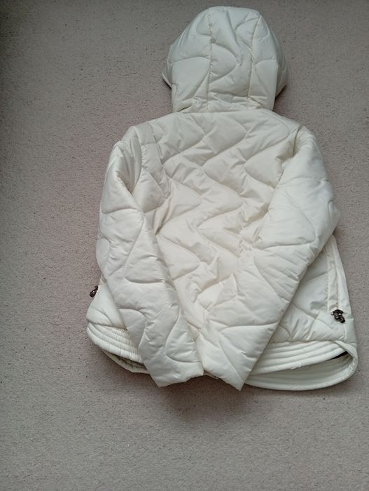 Курточка  жіноча