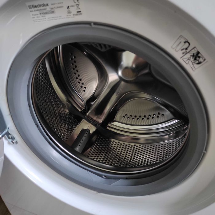 Pralka Electrolux Slim