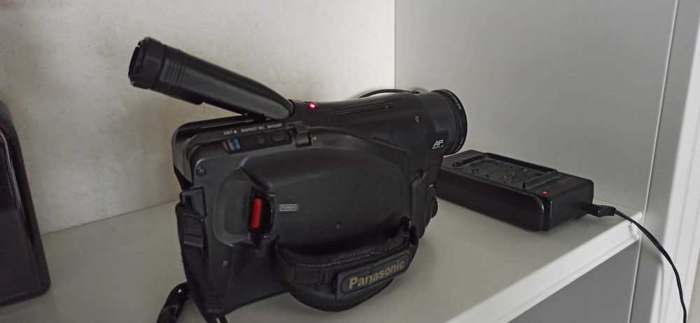 Видеокамера Panasonic NV-RX6EN (б/у)