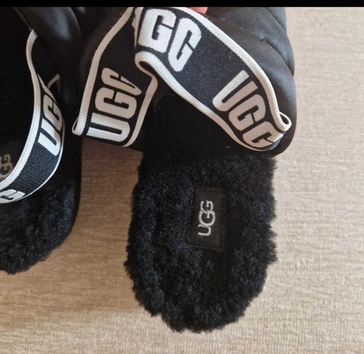 Klapki UGG na platformie r.40