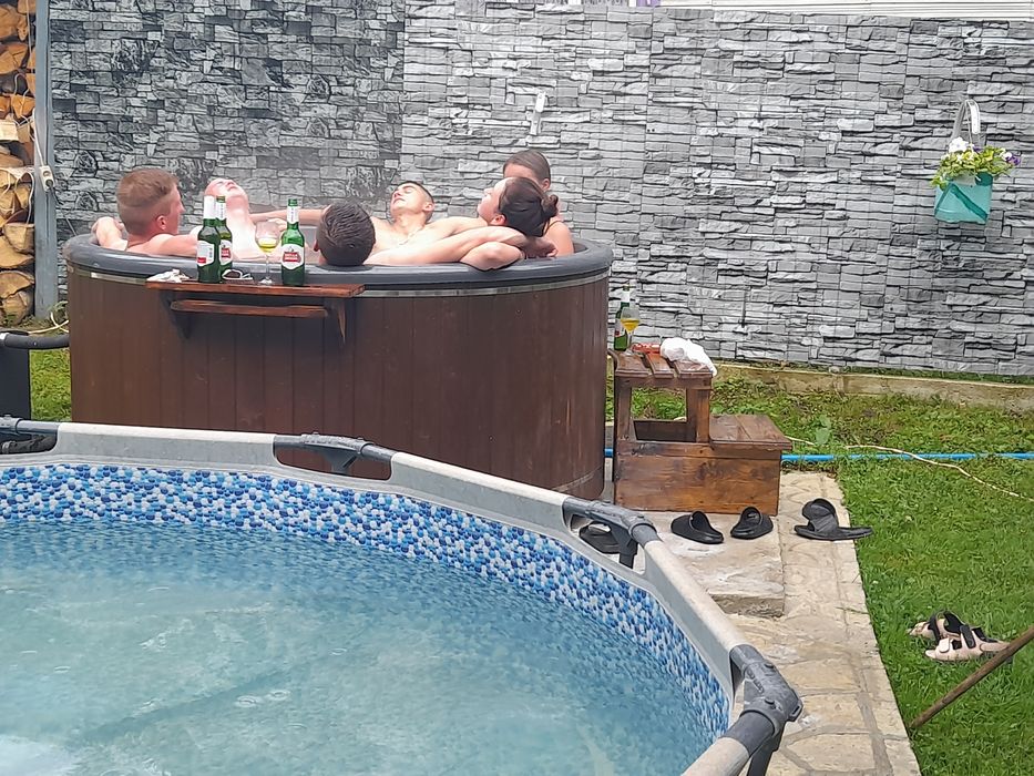 Відпочинок у карпатах ! Здається будинок.Чан.Басейн.