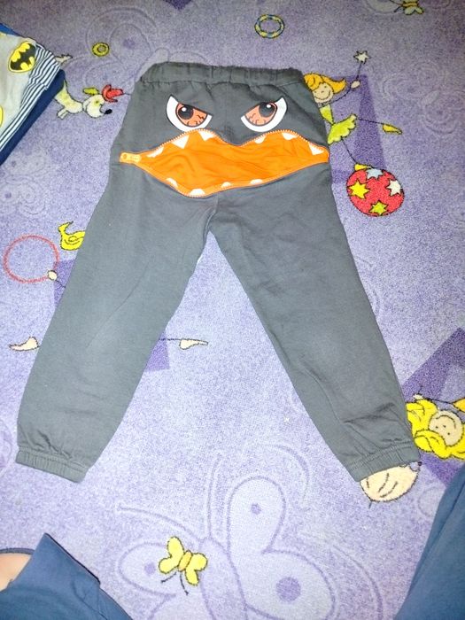 Spodnie chłopięce 98