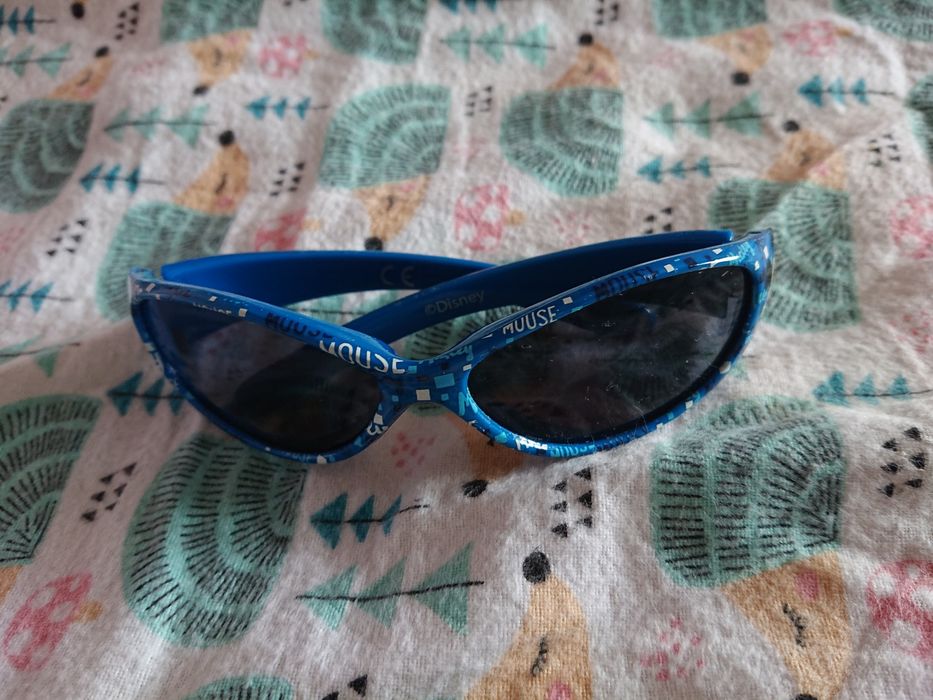 okulary przeciwsłoneczne Mickey Disney
