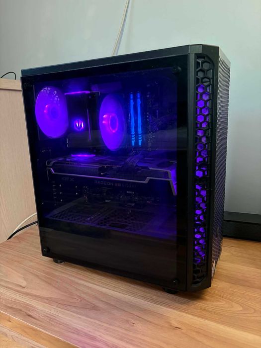 Komputer gamingowy AMD Ryzen 7 5800X3D / XFX RX 6750 XT Speedster 12gb / 16GB DDR4 / 1TB SSD