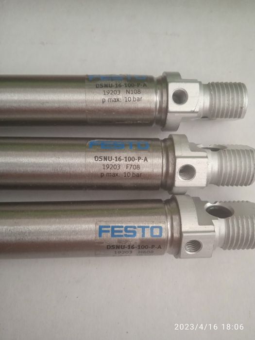Lote de pneumáticos semi novos