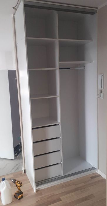 Szafy przesuwne oraz garderoby pod wymiar