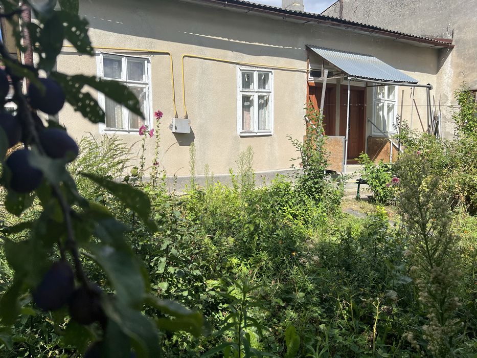 Продається 2 квартири у м. Сокаль , за ціною однієі