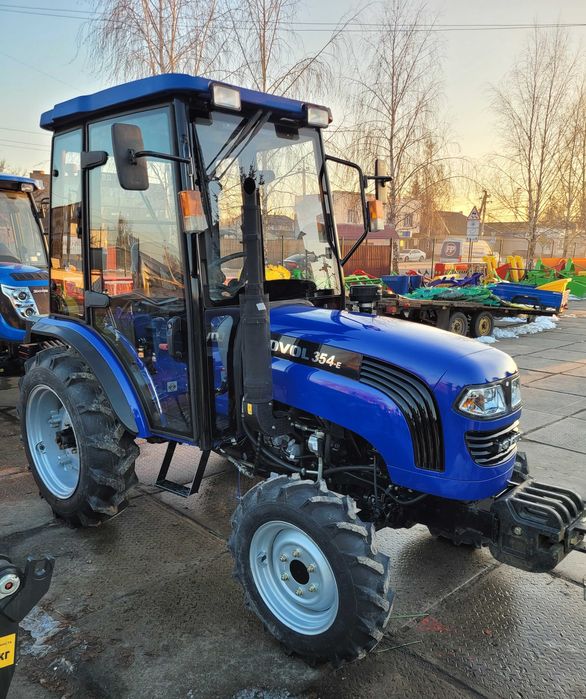 Мінітрактор LOVOL TE 354 з кабіною, реверс