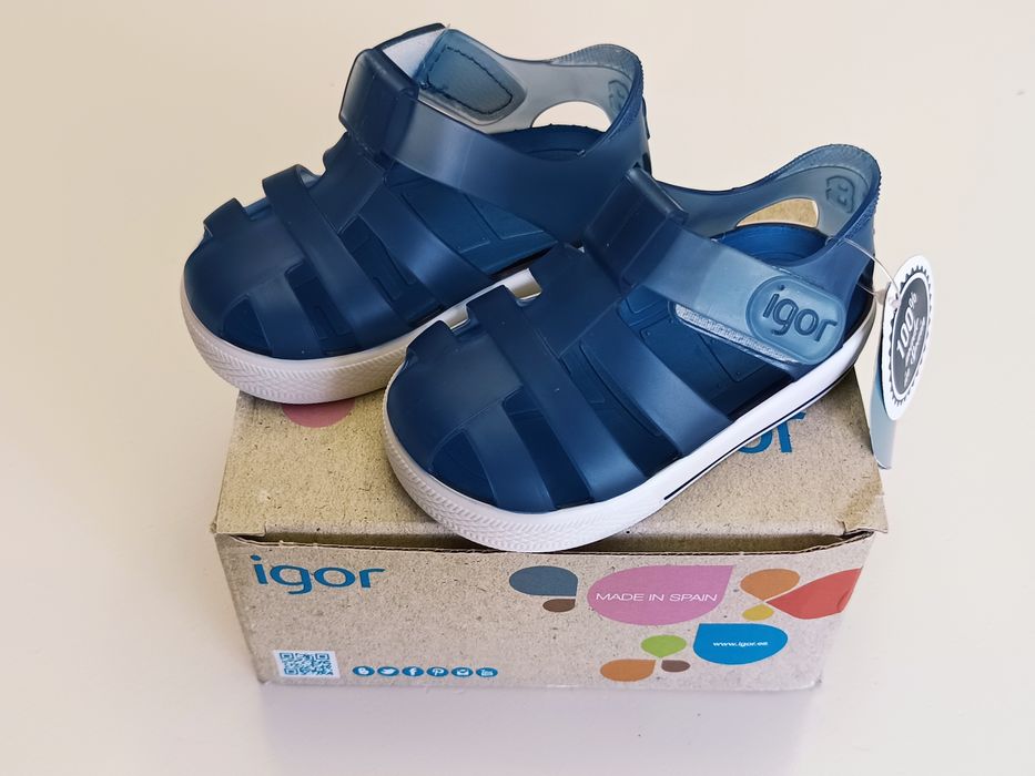 Sandálias Igor novas com etiqueta