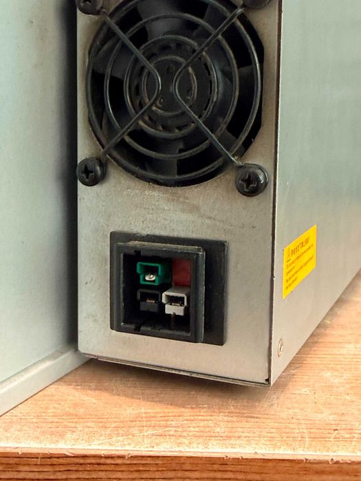Bitmain Antminer S21+ | 235 Th/s | Mineradora USADA