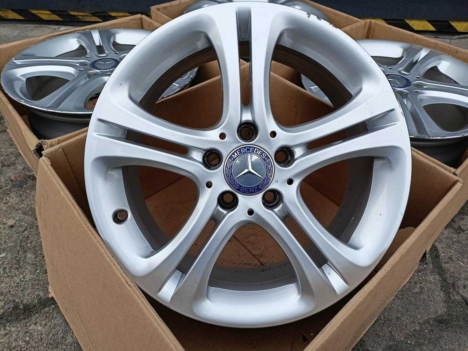 Oryginał felgi 17cali Mercedes B klasa W246 A klasa W176 C117 CLA 7125