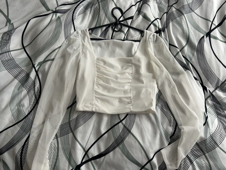 Дуже красивий топ блуза