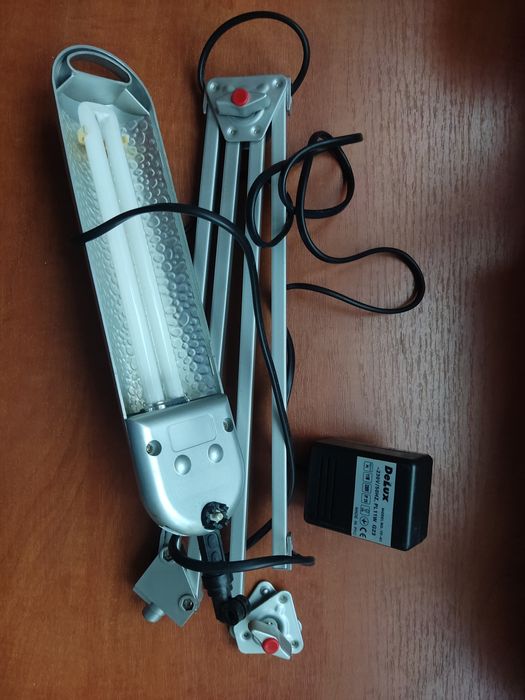 Лампа шарнірна,світильник