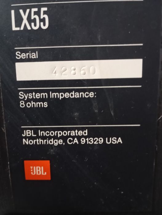 Głośnik średniotonowy JBL.
