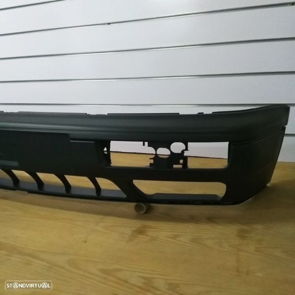 Para-choques Frente VW Golf 3 modelo: 1991 até 1997 novo