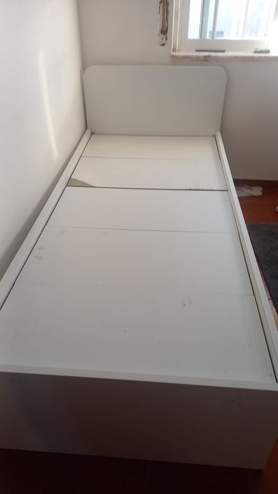 Cama solteiro com gavetão