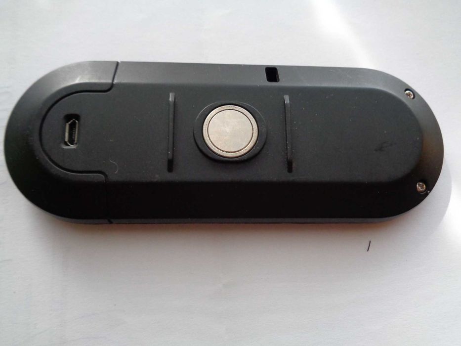 Multipoint speakerphone - zestaw głośnomówiący z funkcją Bluetooth