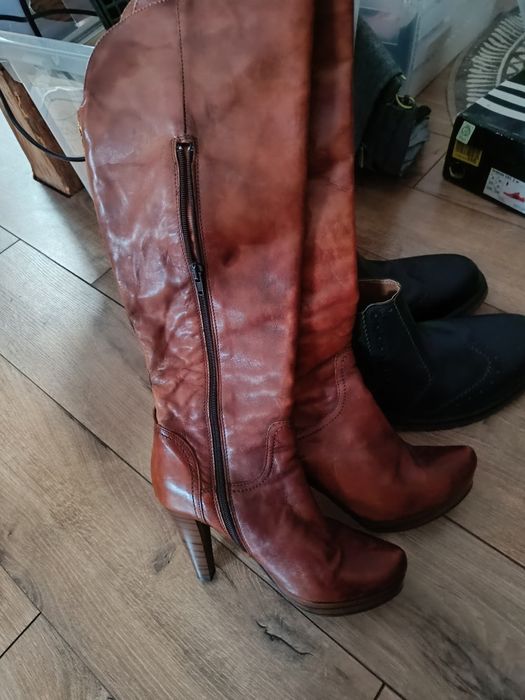 Buty skórzane, kozaki Palazzo rozm.39. Koniak.