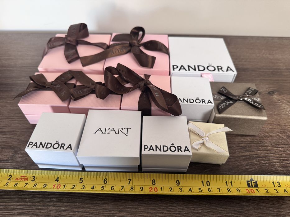Pojeminki na bizuterie yes pandora apart
