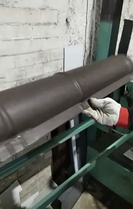 Станок для виробництва круглого конька