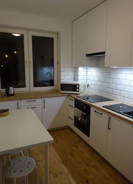 Pokoj w mieszkaniu 3-pokojowym