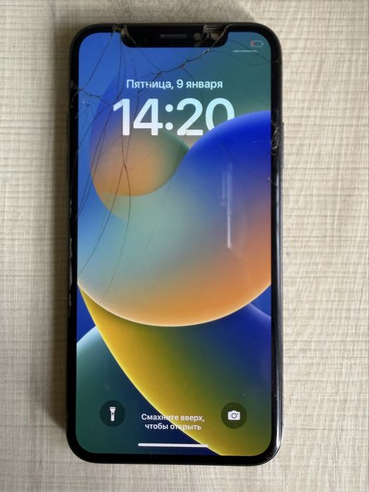 Продам айфон 10 xr б/у