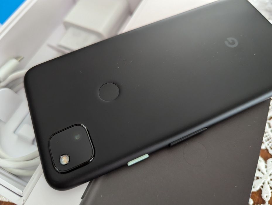 ІДЕАЛ Google Pixel 4a4G 6-128Gb Just Black/Neverlock/2-Sim/NFC/Компакт