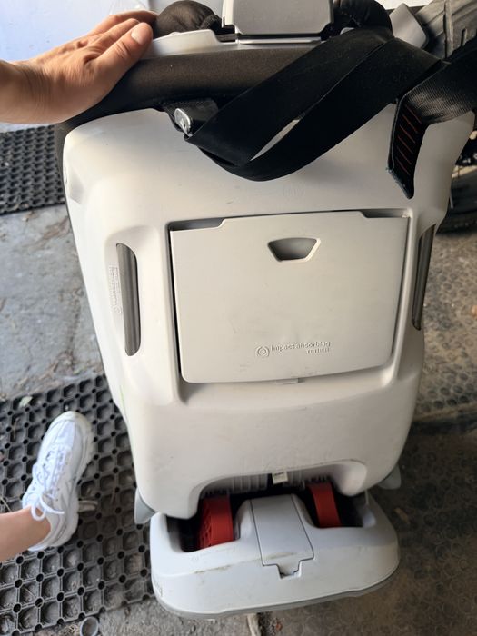 Автокрісло Britax Boulevard ClickTight