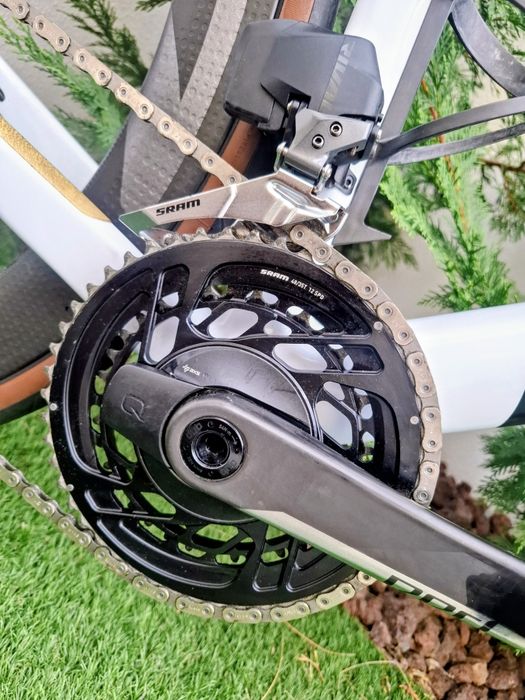 Rodas Carbono Zipp 404 Firecrest/303S + Grupo SRAM AXS