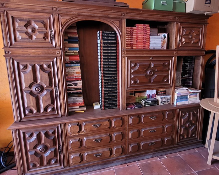 Móvel de sala bom estado