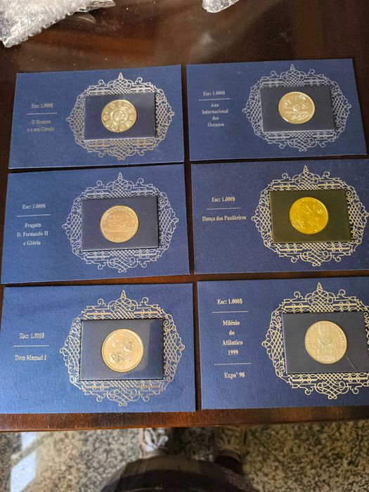 Conjunto de moedas comemorativas de 1000 escudos em prata Ag500