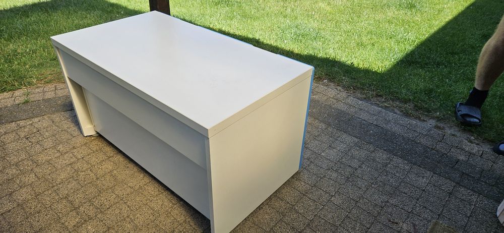 Stolik biurko skrzynia STUVA ikea.
